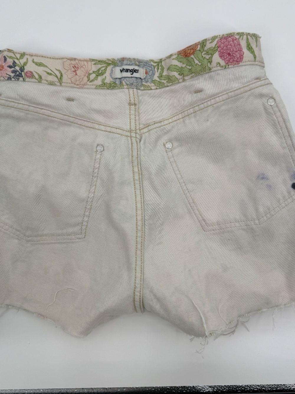 Wrangler High Waisted Floral Denim Shorts Cutoff Cowgirl Boho Festival Women 28 - Picture 7 of 8